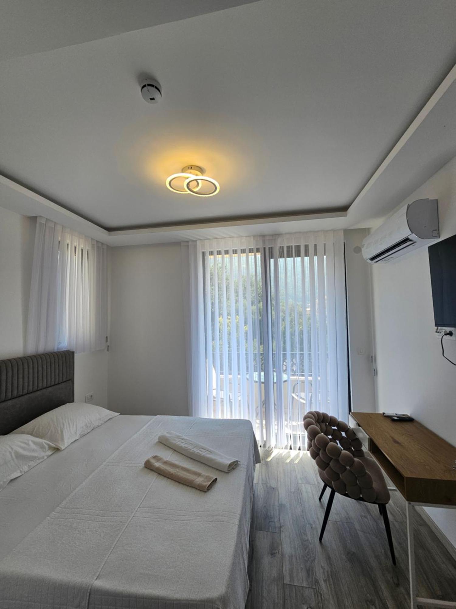 La Vida Apartments Budva Exteriör bild