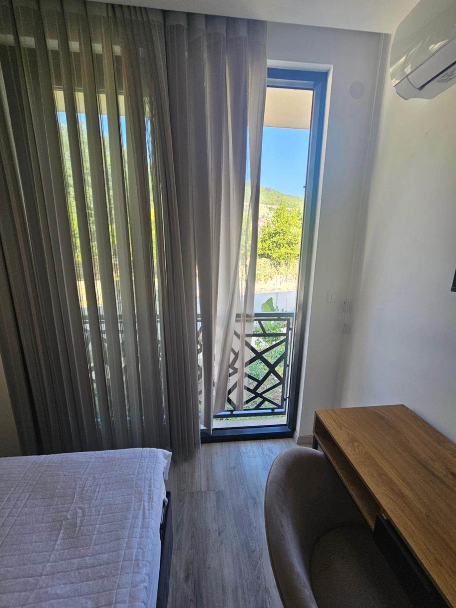 La Vida Apartments Budva Exteriör bild