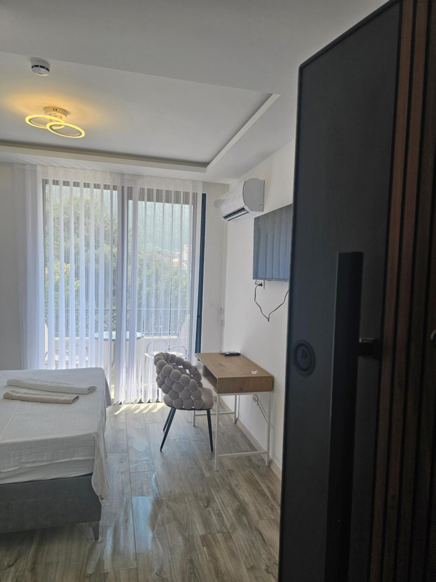 La Vida Apartments Budva Exteriör bild