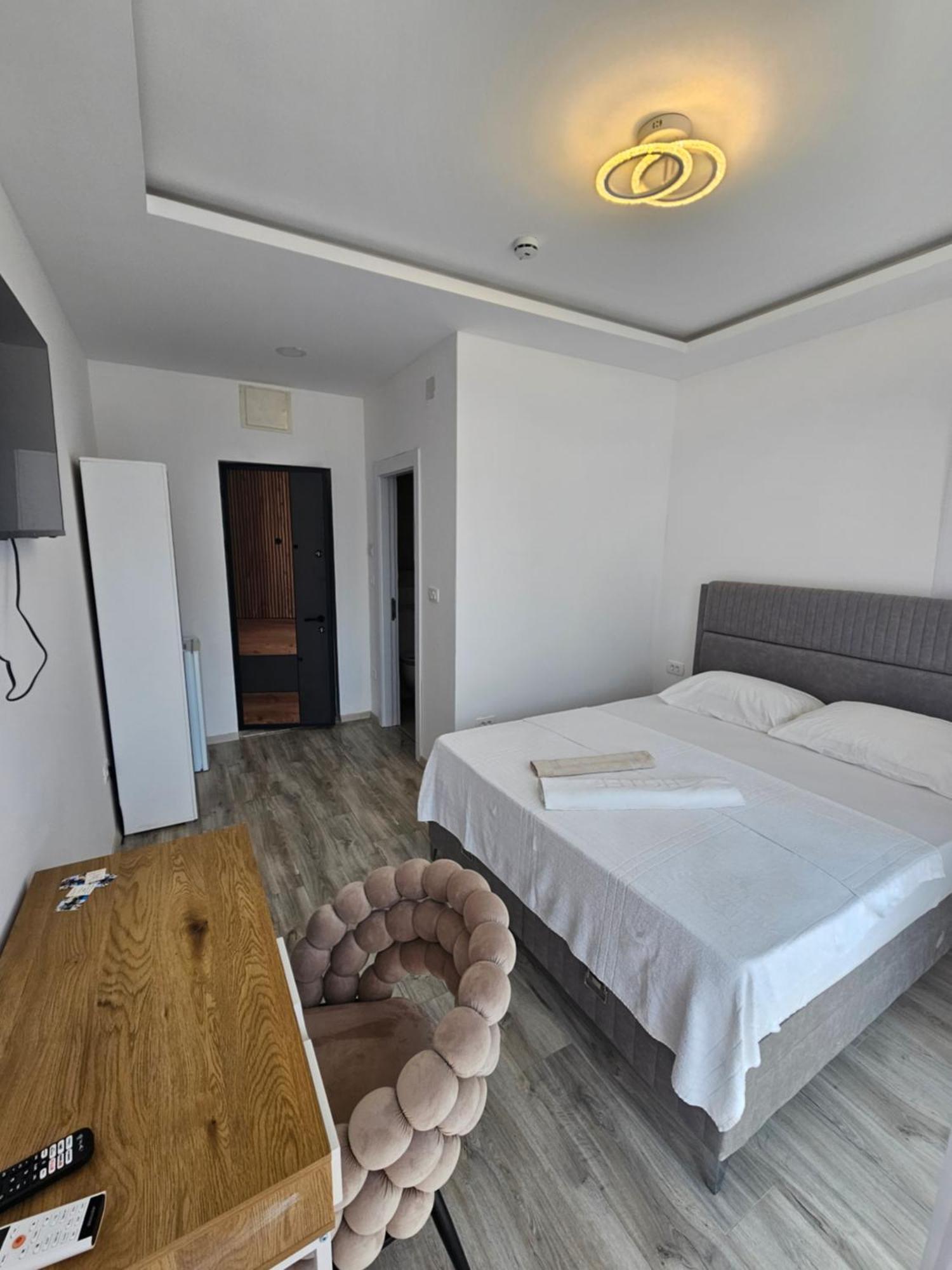 La Vida Apartments Budva Exteriör bild