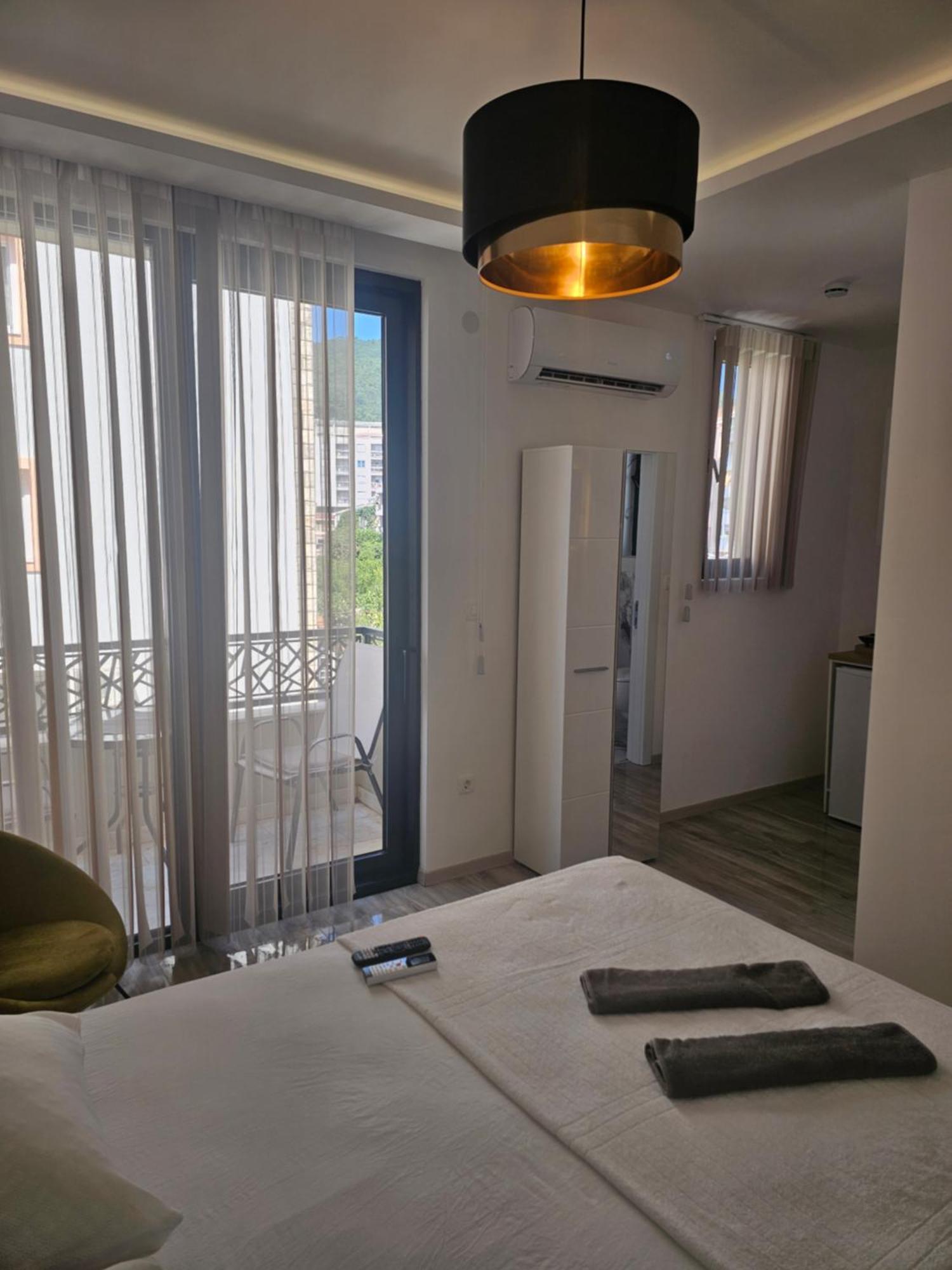 La Vida Apartments Budva Exteriör bild