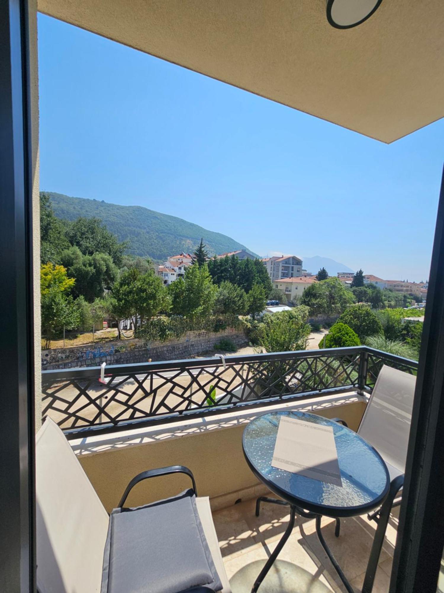 La Vida Apartments Budva Exteriör bild