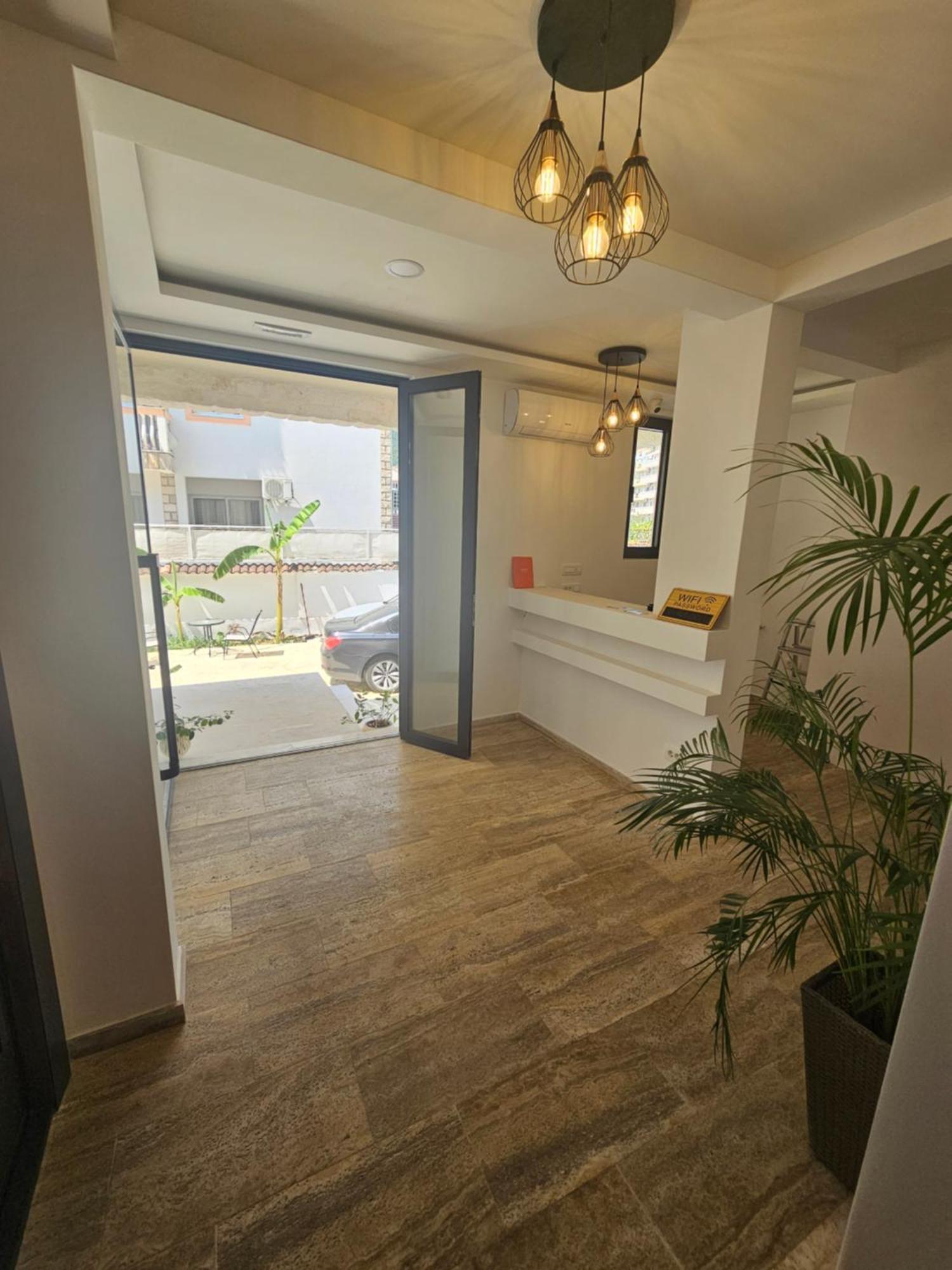 La Vida Apartments Budva Exteriör bild